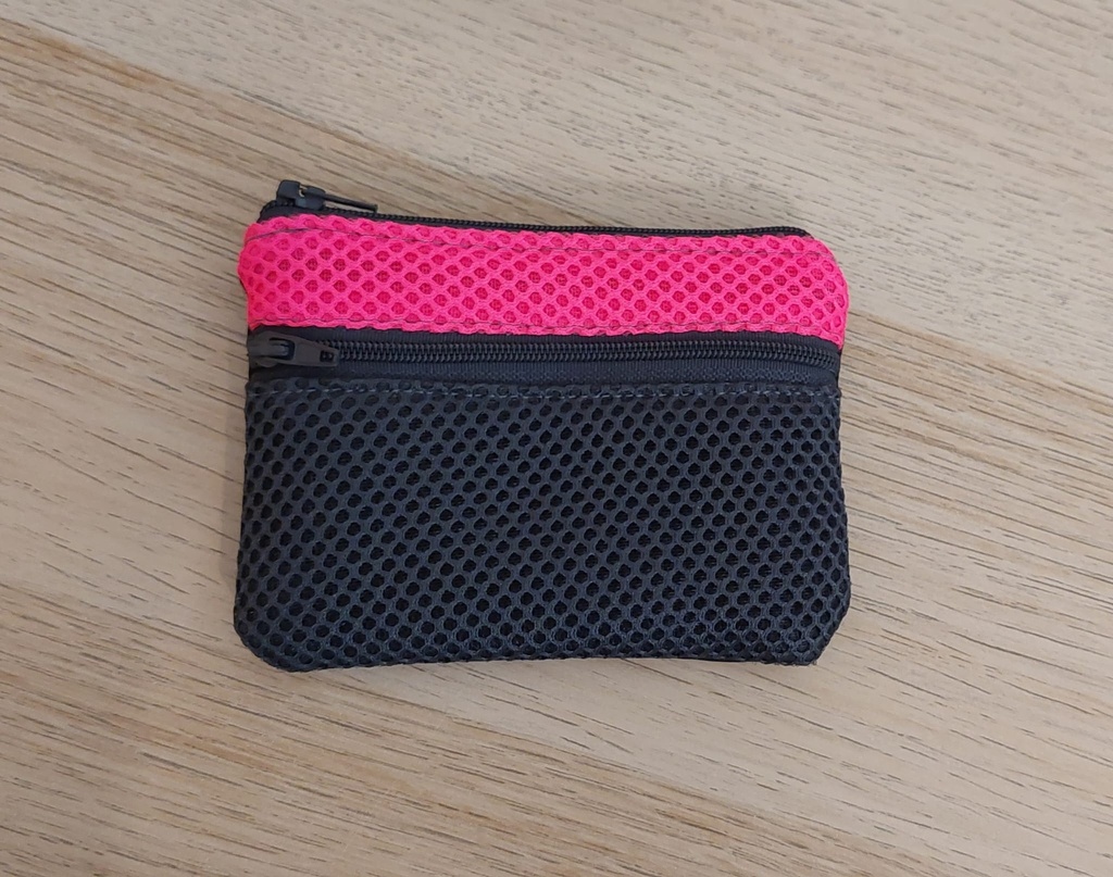 Cartera deportiva fucsia